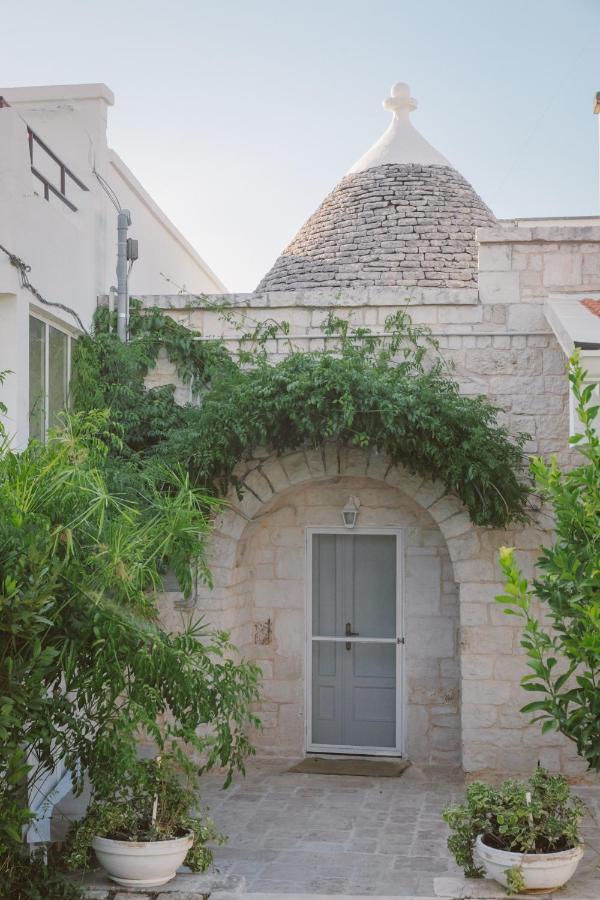 Trulli Harmonia Con Piscina - Альберобелло Экстерьер фото