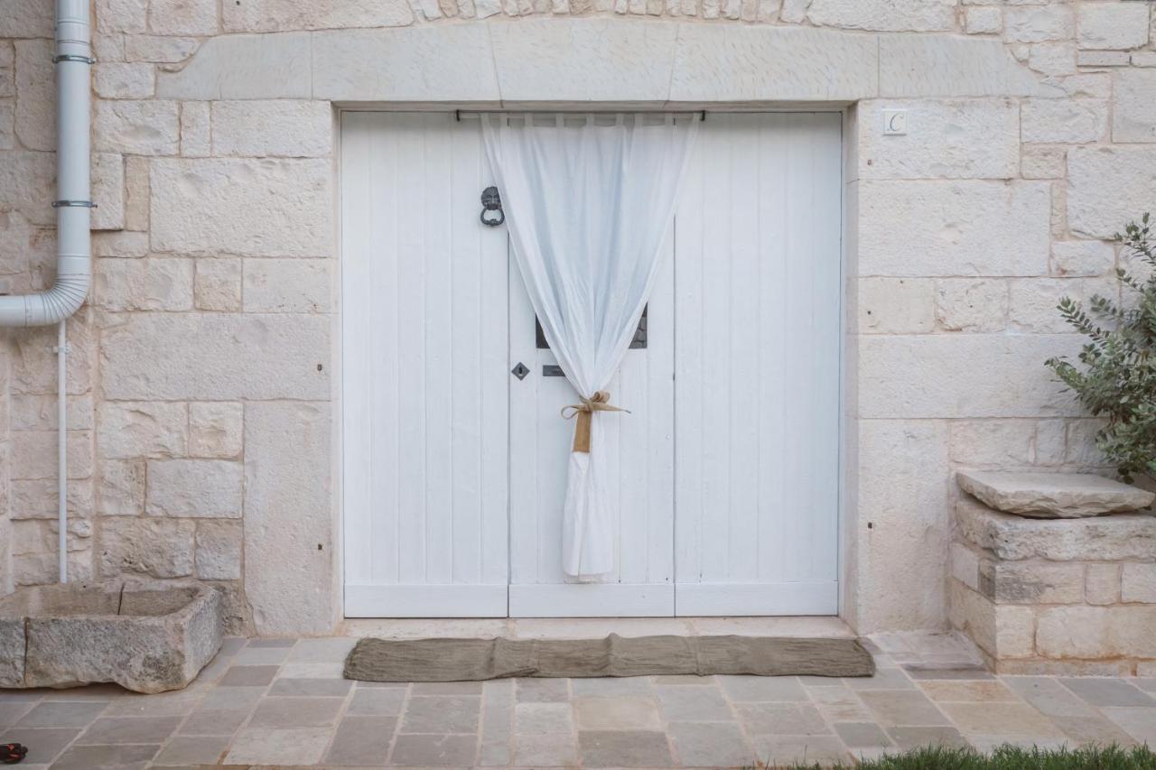 Trulli Harmonia Con Piscina - Альберобелло Экстерьер фото