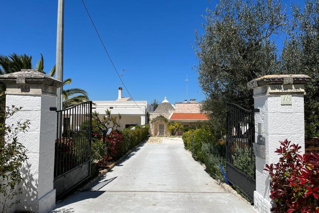 Trulli Harmonia Con Piscina - Альберобелло Экстерьер фото